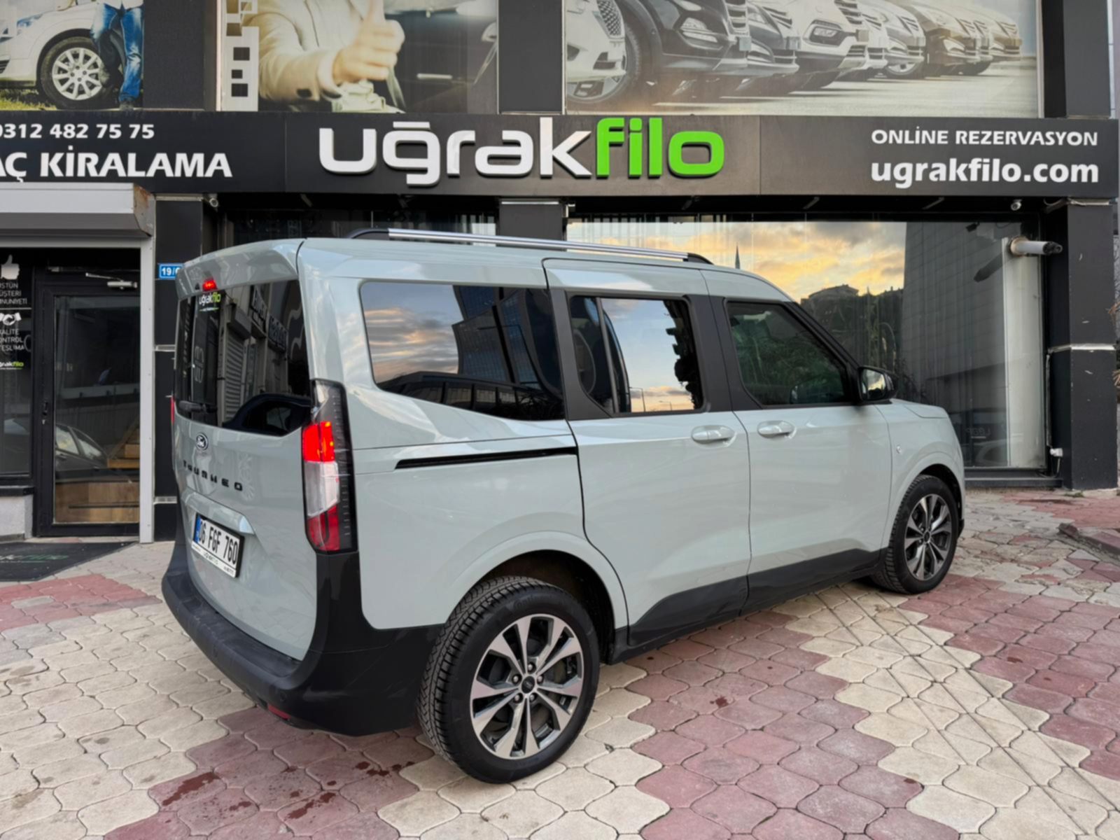 FORD  COURİER BENZİNLİ OTOMATİK - ANKARA ARAÇ KİRALAMA