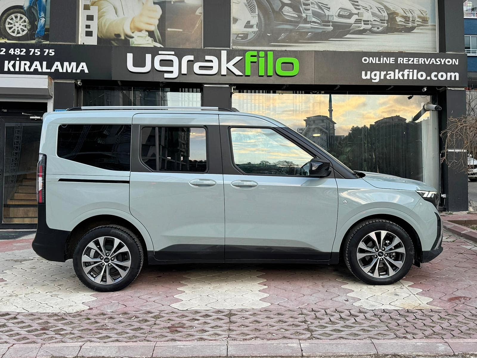 FORD  COURİER BENZİNLİ OTOMATİK - ANKARA ARAÇ KİRALAMA