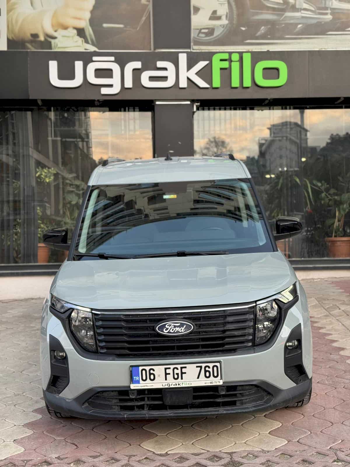 FORD  COURİER BENZİNLİ OTOMATİK - ANKARA ARAÇ KİRALAMA